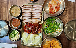 Image of Yukgaejang restaurant food.