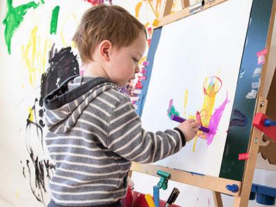 kid painting